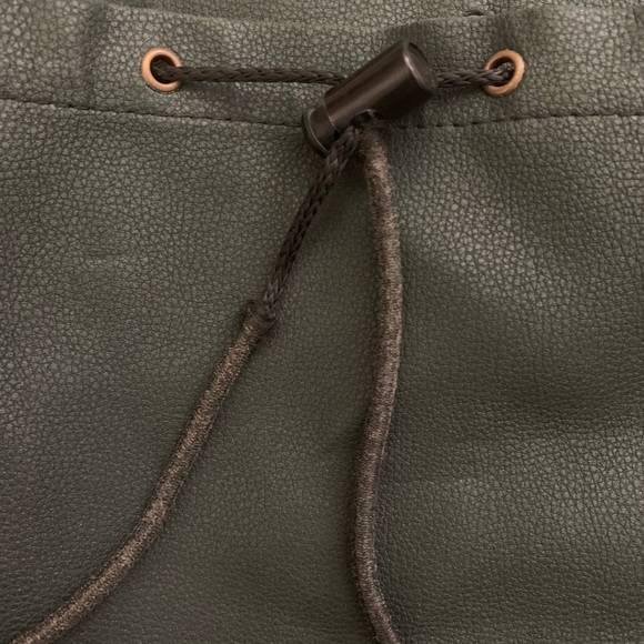 Gerry Cosby Green Backpack - Picture 6 of 7